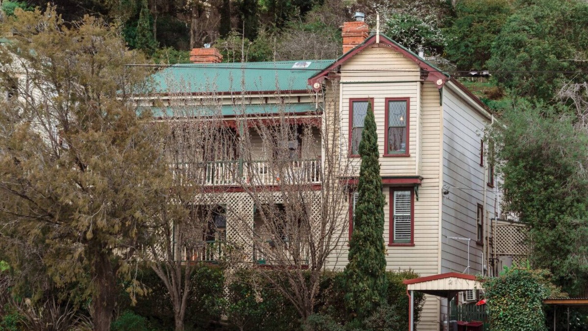 Trevallyn House | Cable’s Landing, heritage home near the Gorge