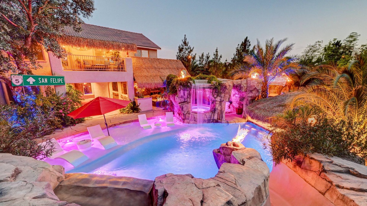 Seven Hills House | Cabo oasis in the heart of Las Vegas