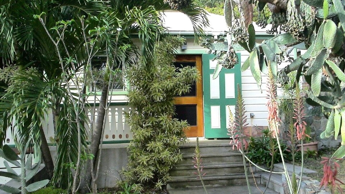 Fish Bay Cottage | Cactus Flower Cottage - a Charming Quiet Retreat with Ocean View
