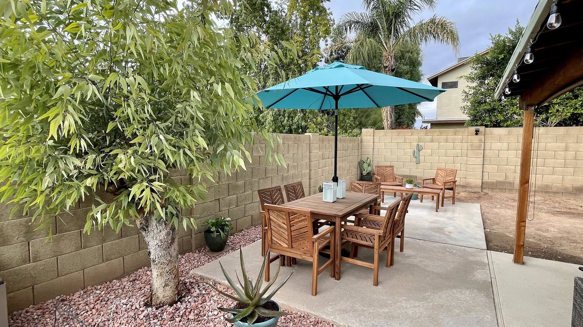 Paradise Valley Village House | Cactus Oasis -Cheerful 3 bedroom family home with heated pool.