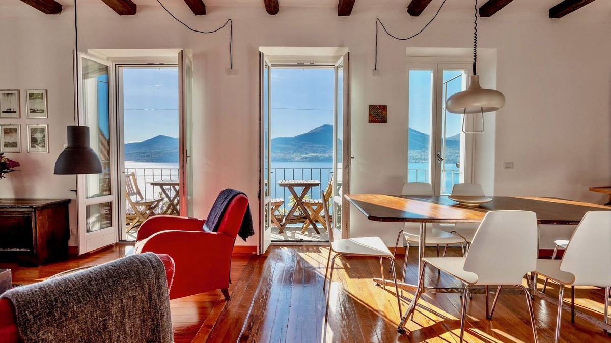 Gonte Apartment | Cadebei 1. Stunning lake view in the charming, quiet hamlet of Gonte.n