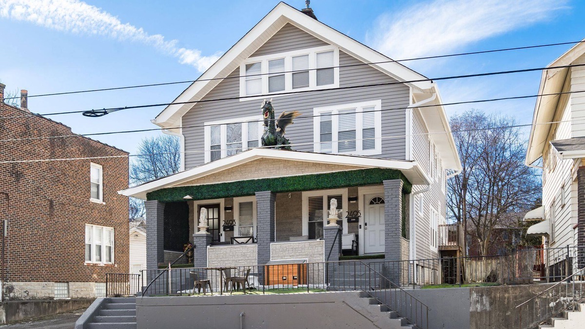 Old North Columbus House | ★ Caesar’s Palace ★ Old North Duplex near OSU★