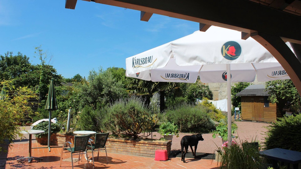 Cordemais House | Café de la Croix Morzel