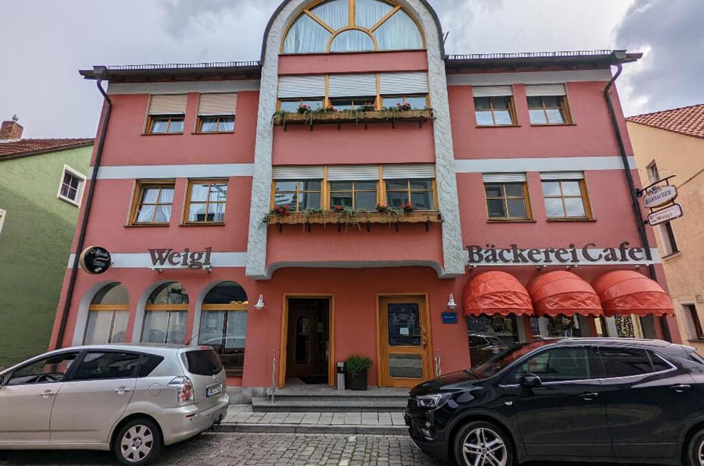 Oberviechtach House | Cafe-Bäckerei-Pension Weigl