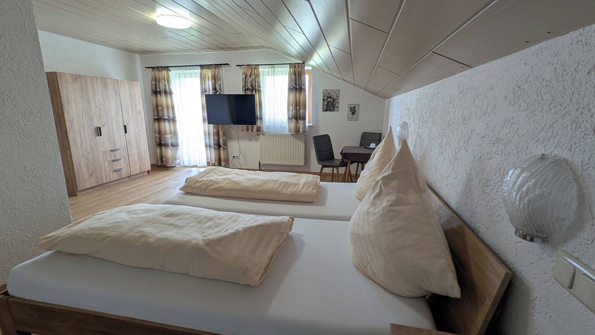 Thyrnau House | Cafe zum Toni