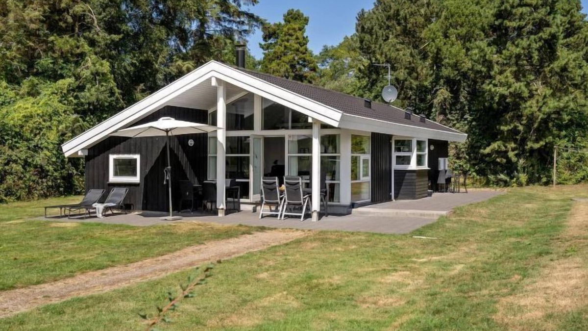 Hov House | "Caia" - 375m from the sea by Interhome