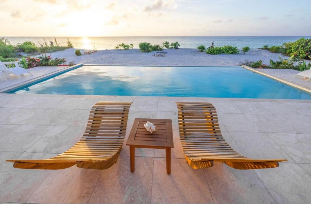 Sandy Point Bed & Breakfast | Caicos Way