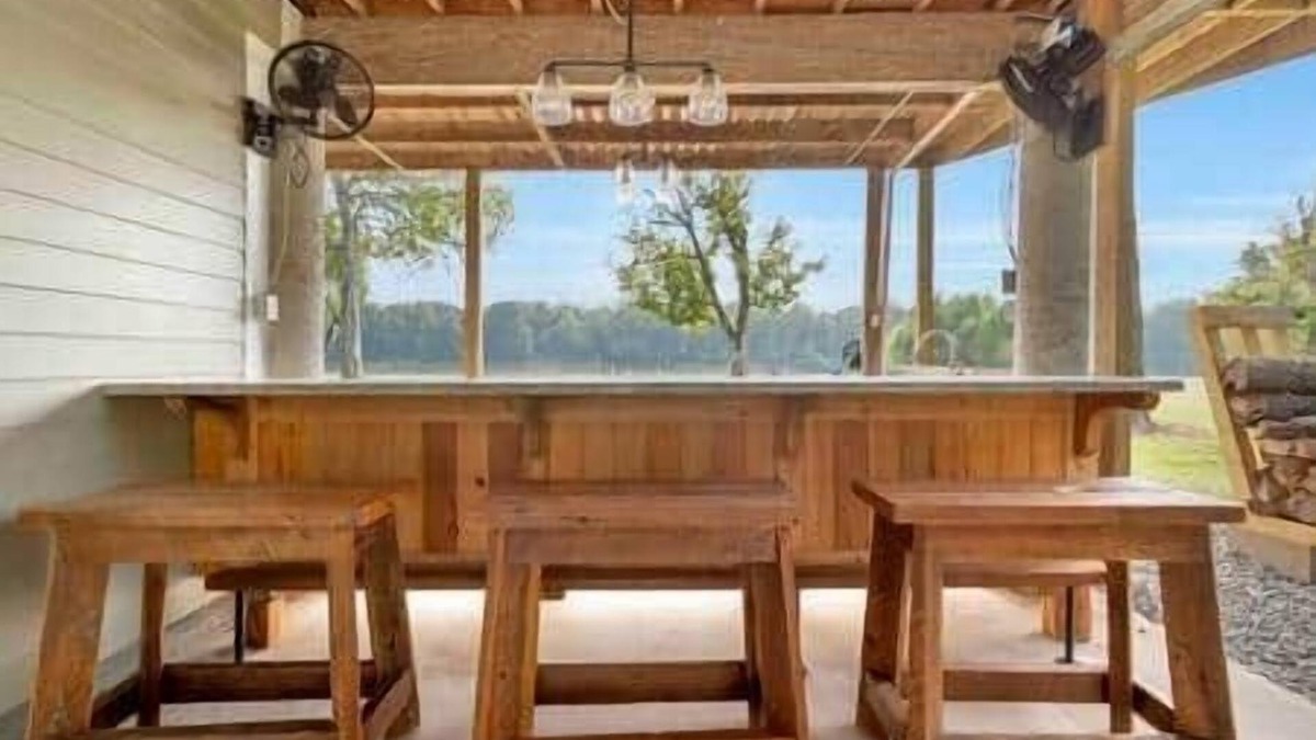 Butte La Rose House | Cajun rustic industrial studio style