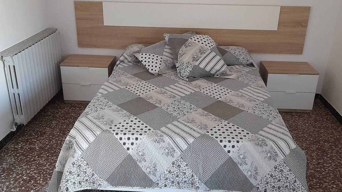 Solsona House | Cal Alfonsy House with two terraces (pet friendly)