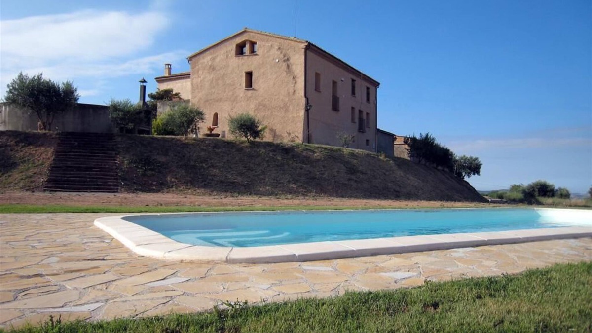 Artesa de Segre Cottage | Cal Camats Casa Rural 17 units