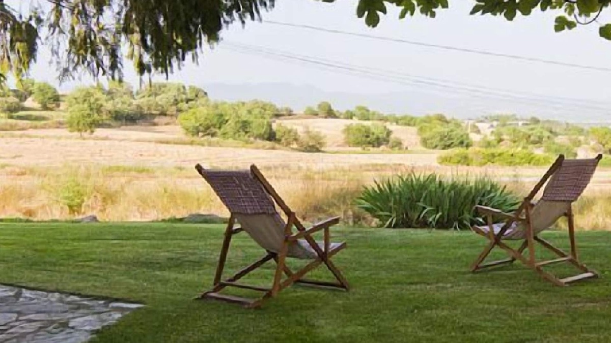 Casserres Cottage | Cal CampLlarg Cottage for 7 people, with large garden and private pool