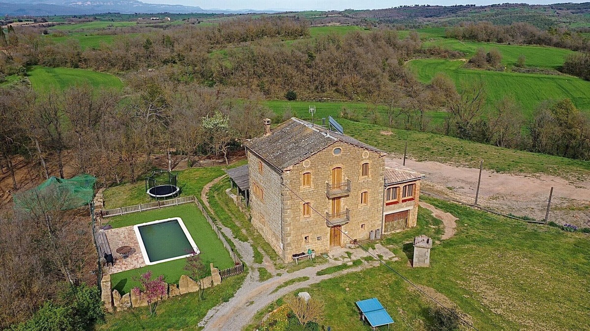 Llobera Cottage | Cal Vilaseca is a restored house l'any 2011