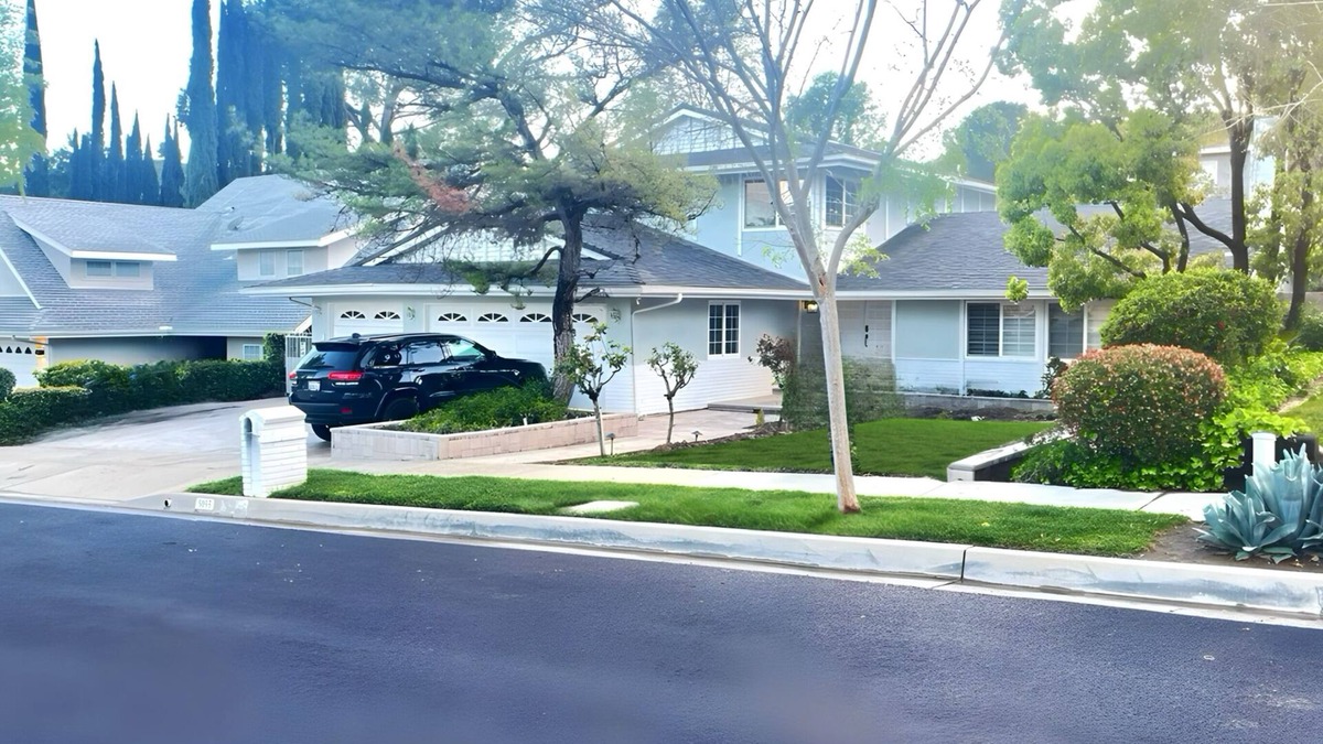 Agoura Hills House | Calabasas CA 4-bedroom in peaceful Saratoga Ranch with private pool & jacuzzi