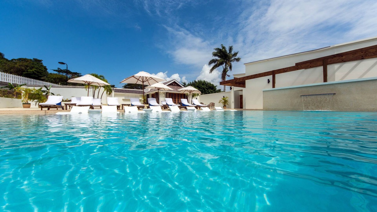 Lance aux Epines Hotel | Calabash Hotel