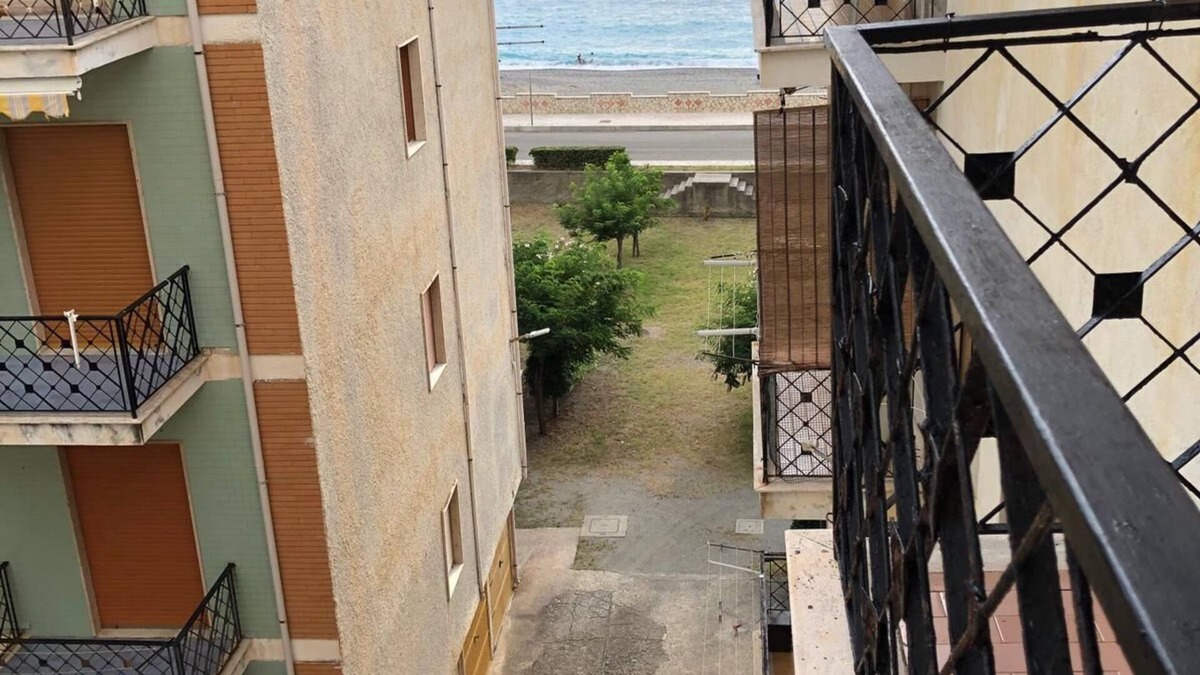 Falconara Albanese Apartment | Calabria Torremezzo - 3P Apartment in Waterfront Residence