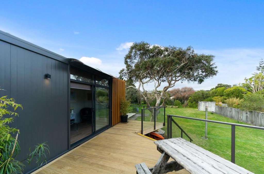 Waikanae House | Calapso Cottage - Waikanae Beach Holiday Home