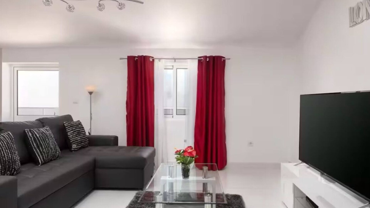 Estreito da Calheta Apartment | Calheta Ocean View Retreat - Casa Santana