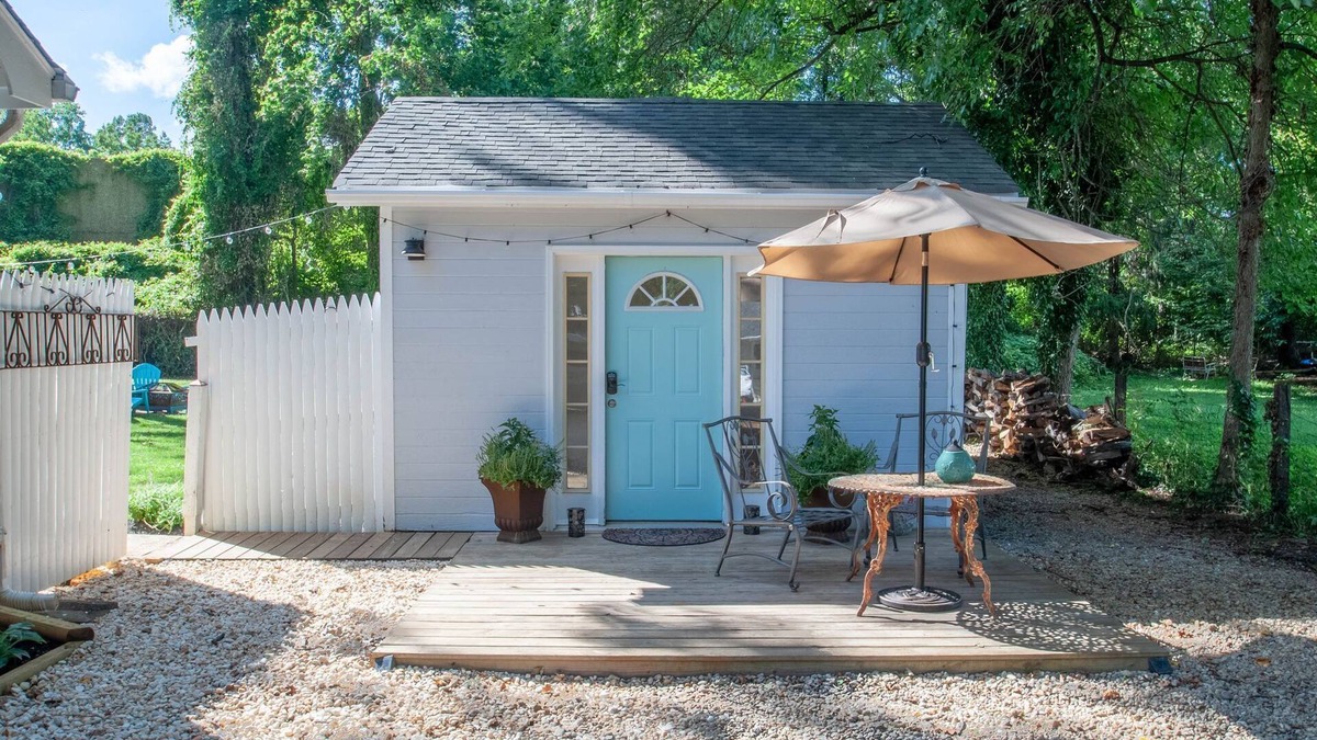 Wardour House | Calico Cottage Guest House