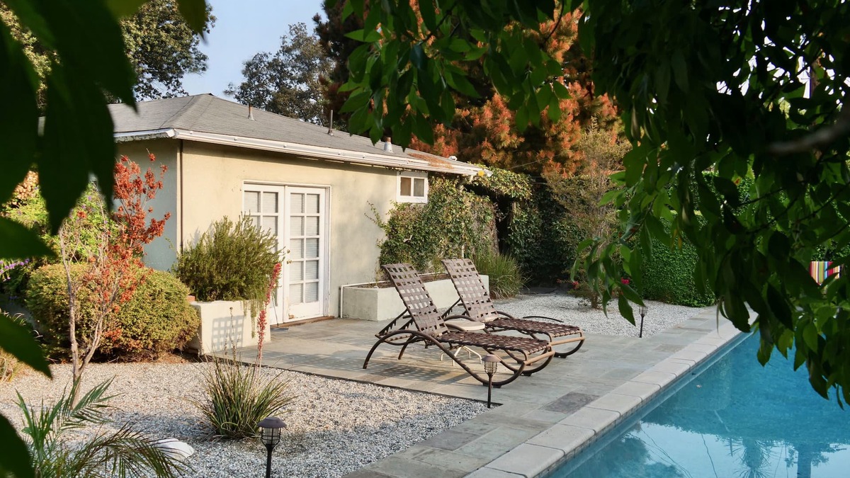 Valley Village House | California Casual - A garden oasis in Los Angeles