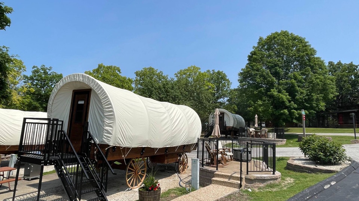 Branson Cottage | California Trail Wagon includes 1 king bed, bathroom w/shower, heat & a/c, smart tv, wi-fi, microwa
