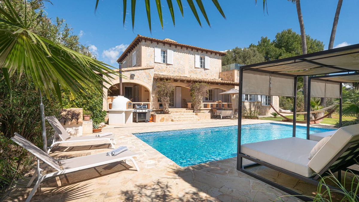 Portol Villa | CALIMERO ALEGRIA SL - Beautiful villa with private swimming pool and free Wifi