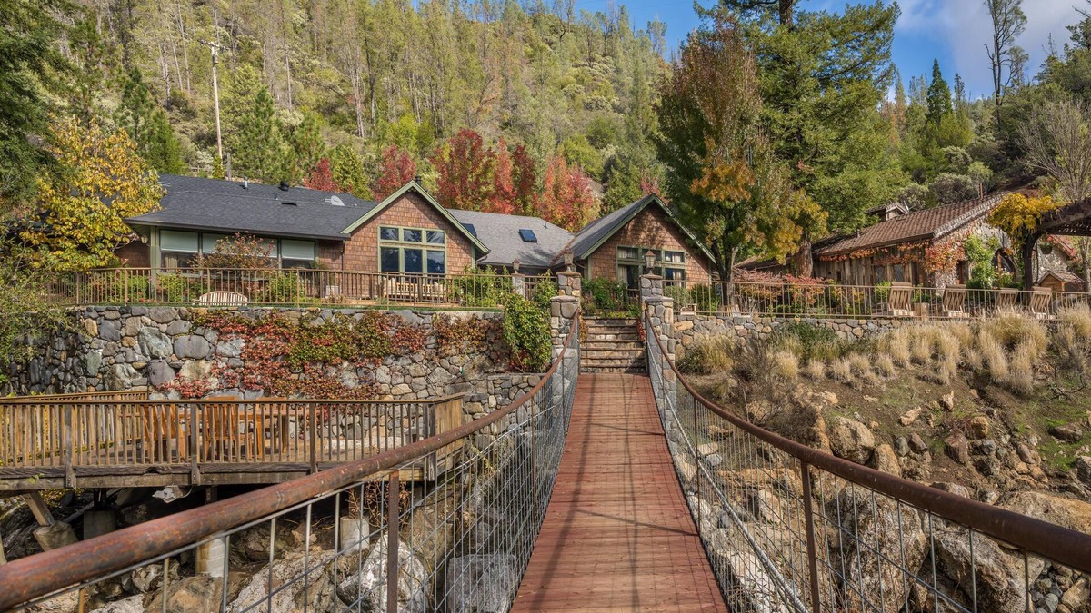 Middletown House | Calistoga Creek Side Mountain Estate