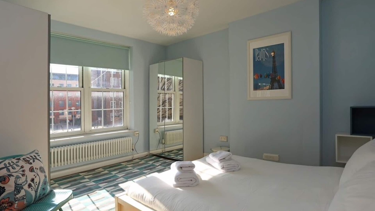 Greenwich West Apartment | Calm, 2 bed apt, Cutty Sark, Riverside views in the heart of Greenwich