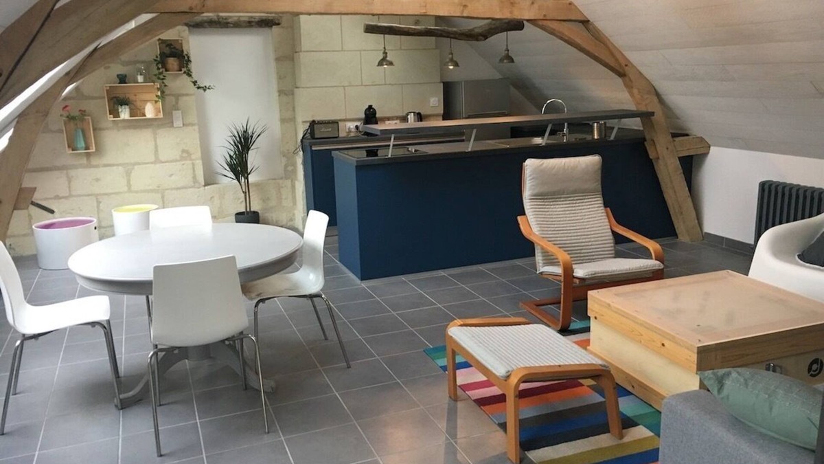 Allonnes Cottage | Calm and bright, in the heart of the countryside between vineyards and castles