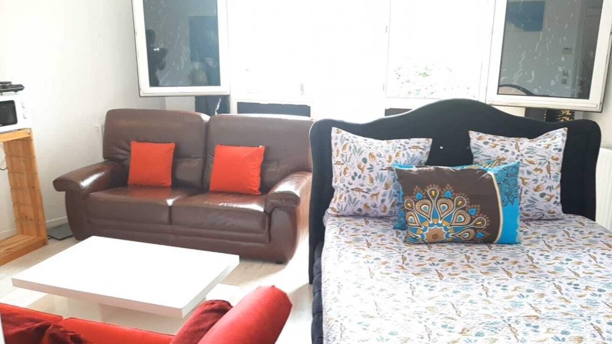 Limay Apartment | Calm,cool, peaceful and natural centric appartment in a small and amazing LIMAY