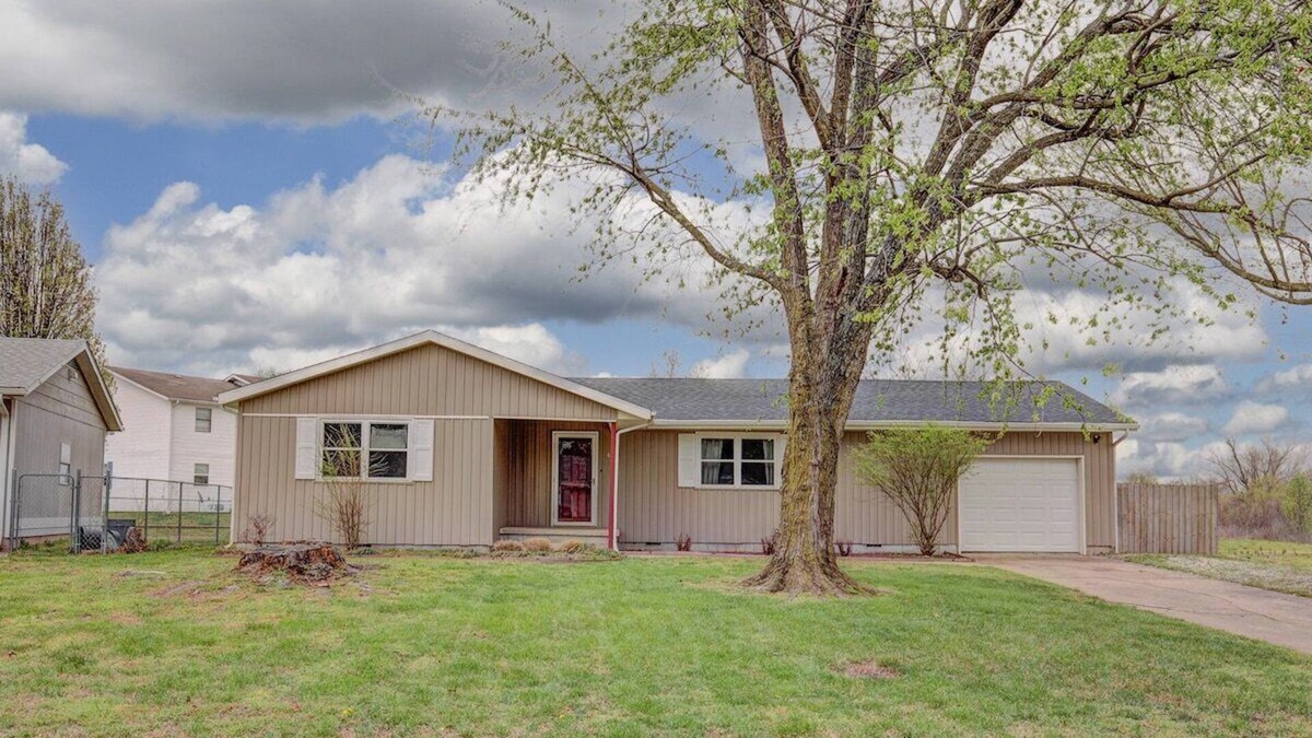 Joplin House | Calm Getaway with Garage, Fenced Yard, and Bunk Room