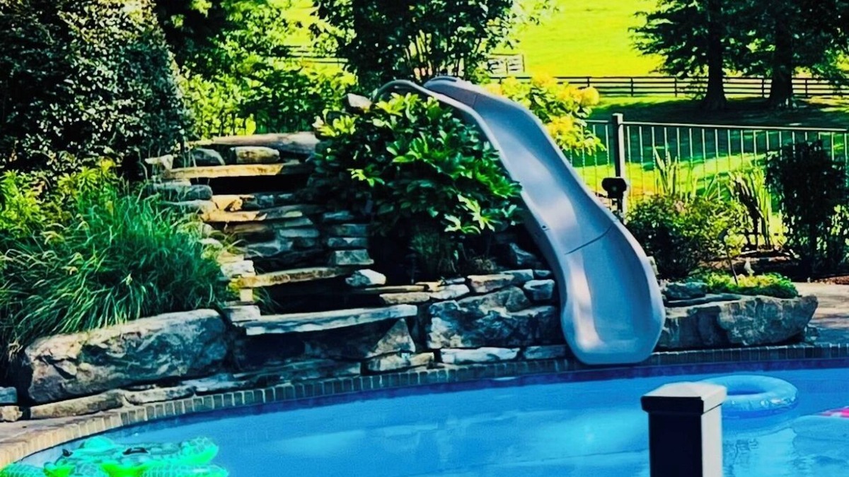 Cullman House | Calm Mini Farm w/Organic soy/gluten free Eggs & private Poolside Oasis