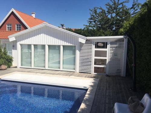 Vaster House | Calm villa-apartement near the sea and nature