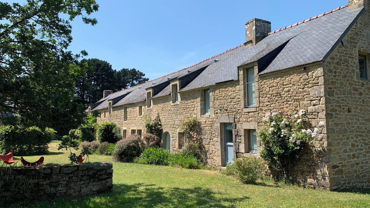 Crach House | Calm, walks and beaches just a stone's throw from the village.