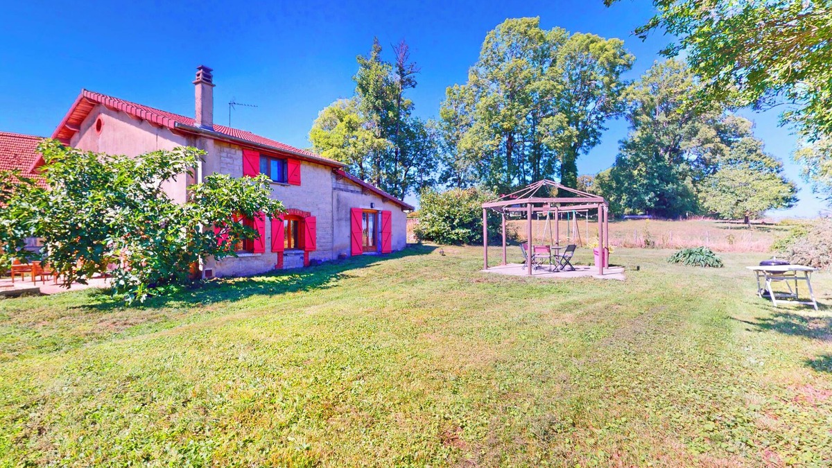 Voiteur Other | Calme et Chaleureux Gîte de Campagne