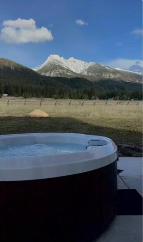 Ronan House | Calowahcan Cabin New Hot Tub
