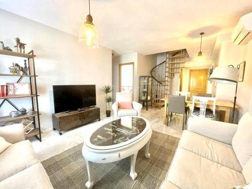 Parque Ayala Apartment | Calu Homes Duplex cerca Playa de Huelin