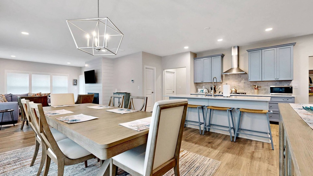 Villages of Five Points House | CALYPSO COVE - 4BR, 3.5BA - Sleeps 8