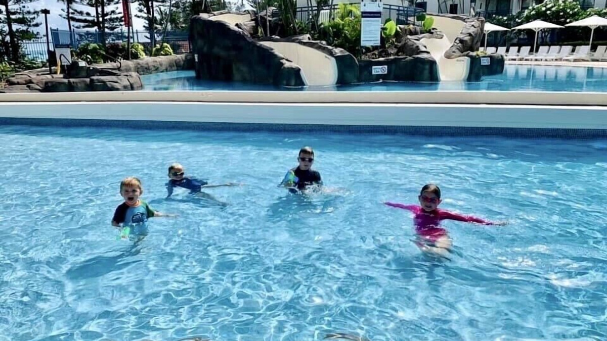 Coolangatta Apartment | Calypso Resort, Sleeps 8, Coolangatta Beach! Family Beachfront Apartment!