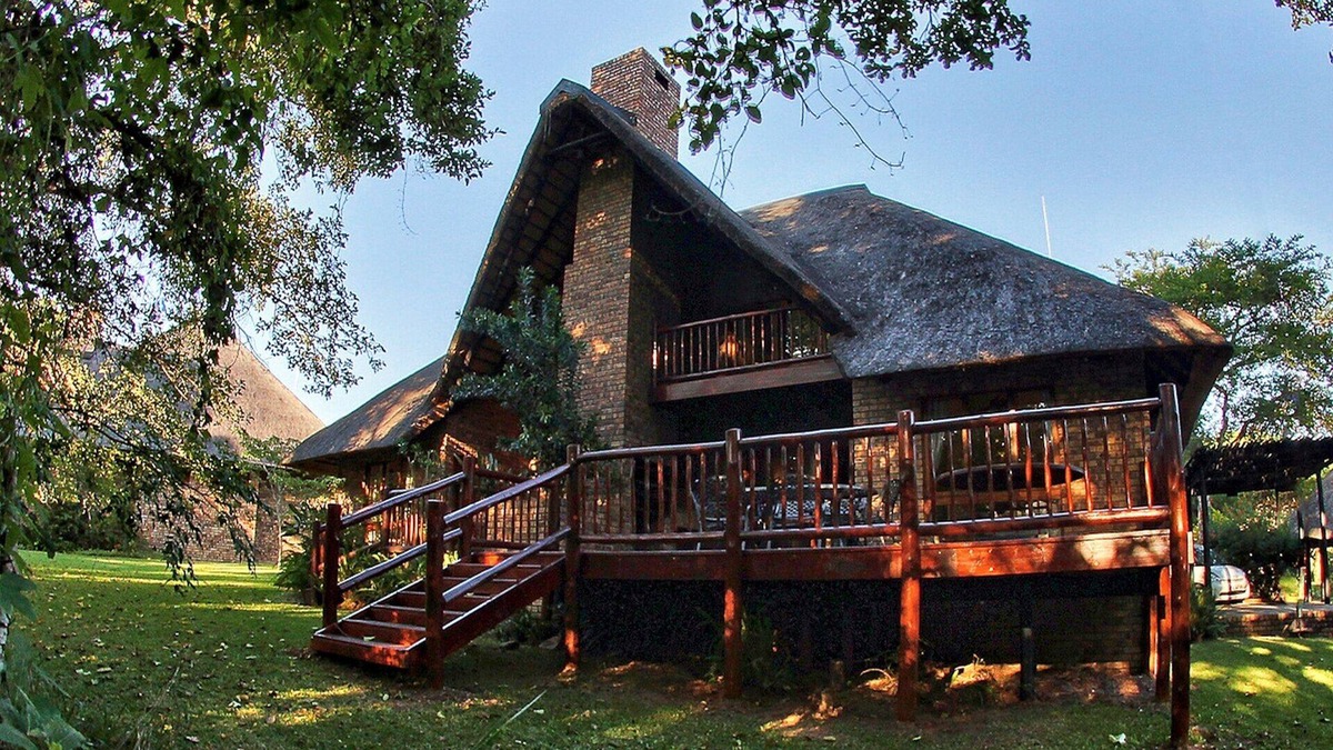 Hazyview House | Cambalala Unit 3 - Luxury Self Catering Vacation Rental In Kruger Park Lodge