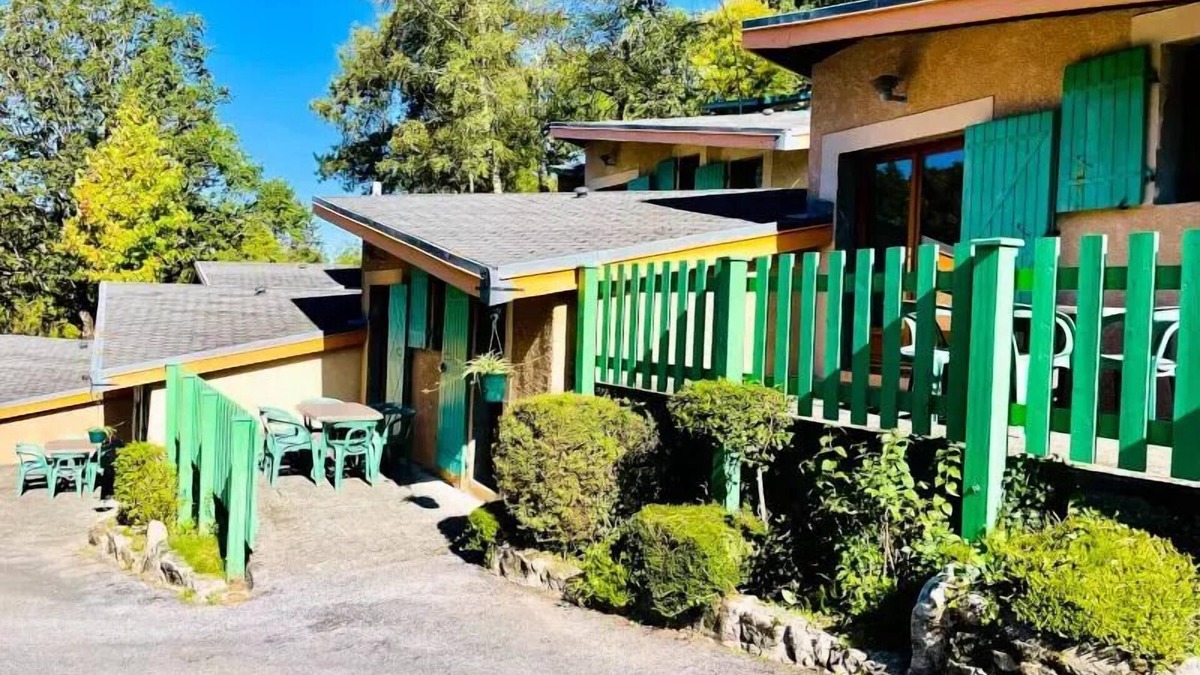 Brassac Villa | Camboussel Holiday Village * - Classic Cottage 4 people