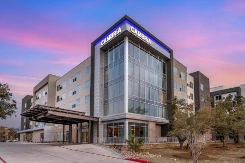 McNeil Hotel | Cambria Hotel Austin Uptown near the Domain