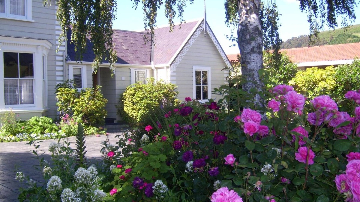 Nelson Bed & Breakfast | Cambria House