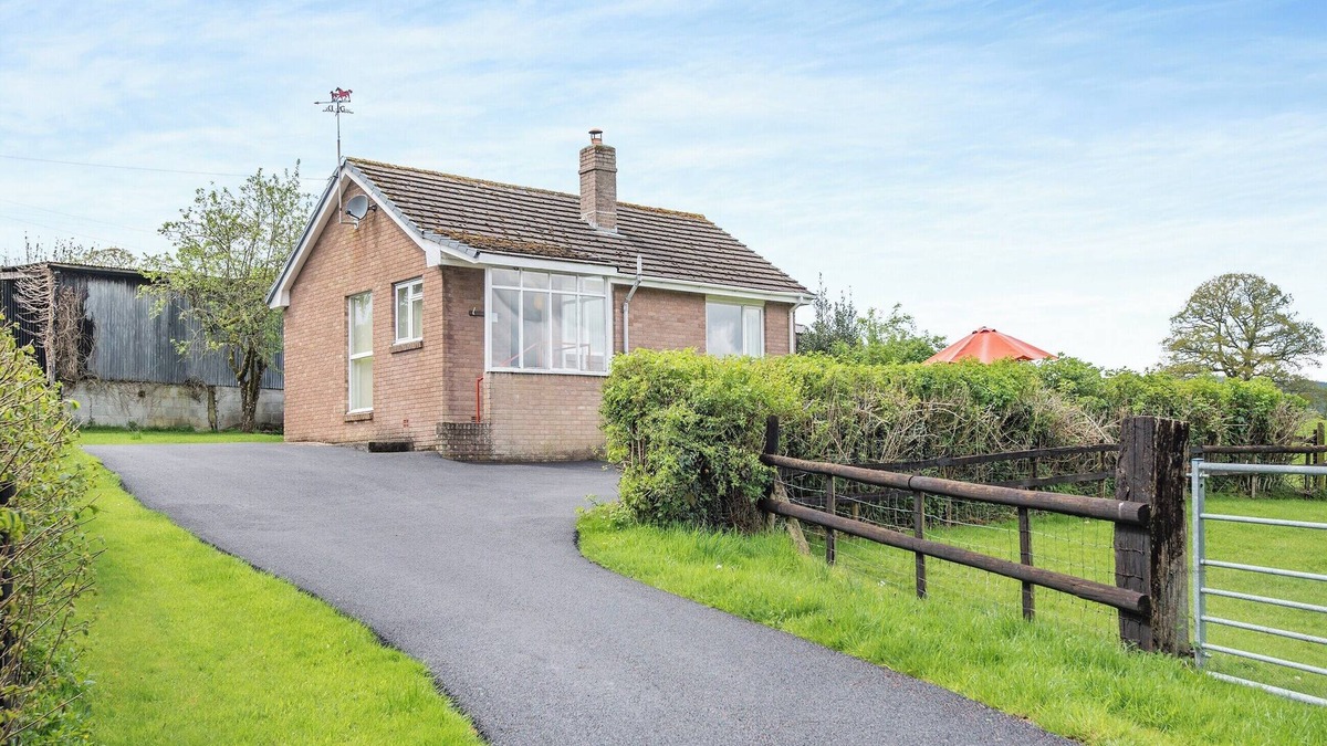 Builth Wells Cottage | Cambrian Mountain View