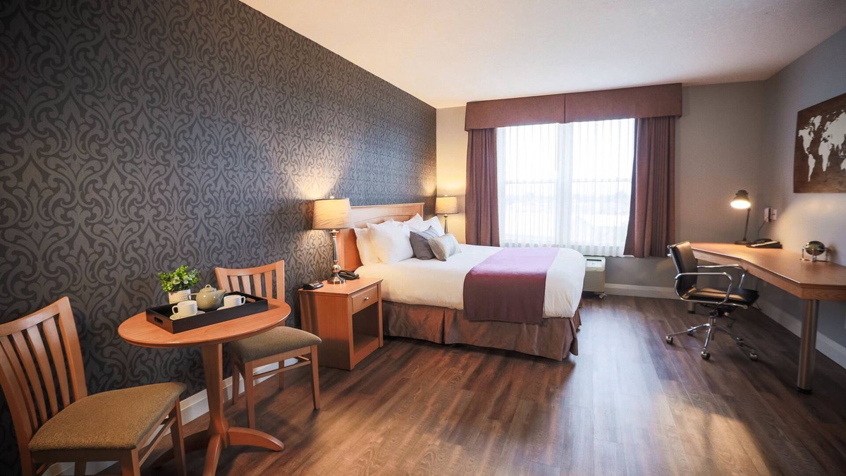Cambridge Hotel | Cambridge Hotel and Conference Centre