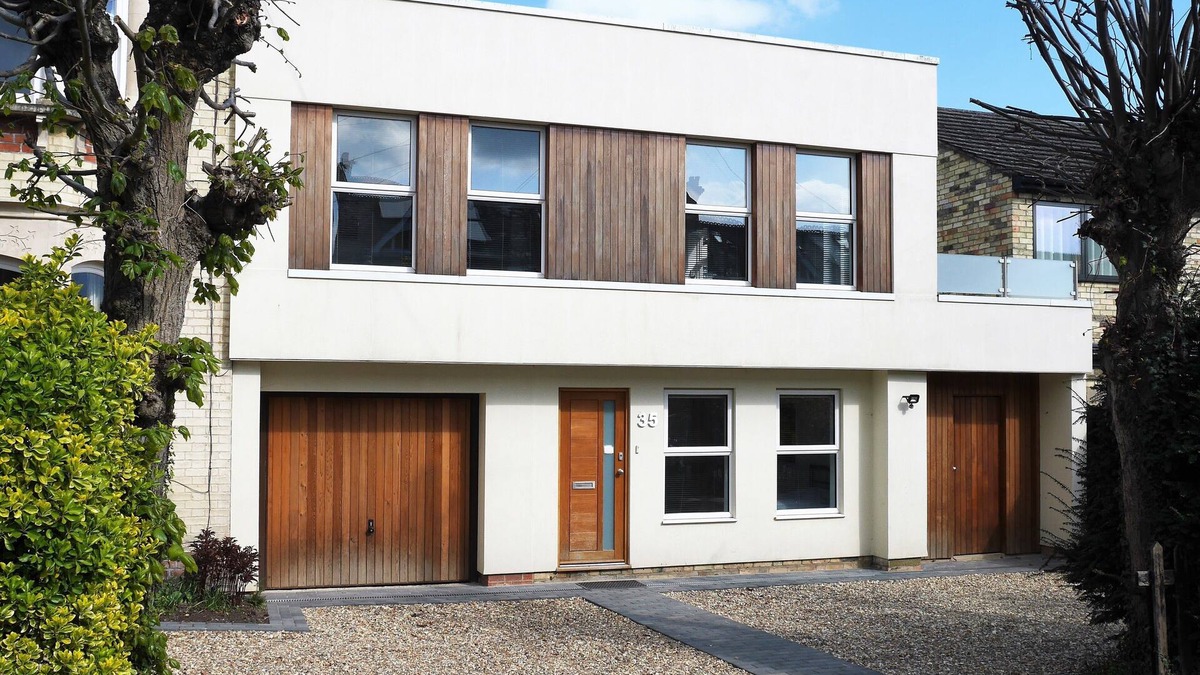 Cambridge House | Cambridge: Modern, spacious house in residential location close to city centre