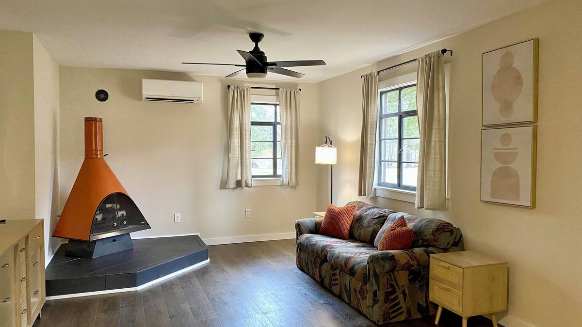 Cambridge Springs Cottage | Cambridge Springs Cottage Retreat by French Creek