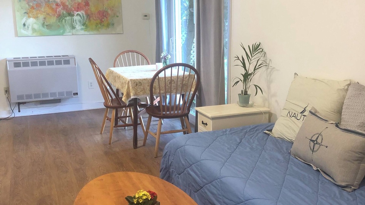 Camden Apartment | Camden 2 BR 1 BA, 1.4 miles from camden center. Stars and peepers and fireflies!