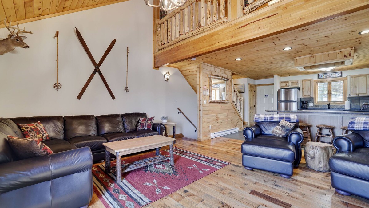 Village at Camelback House | CAMELBACK CABINS 103 in POCONOS Ski on off block parking level no steps to unit
