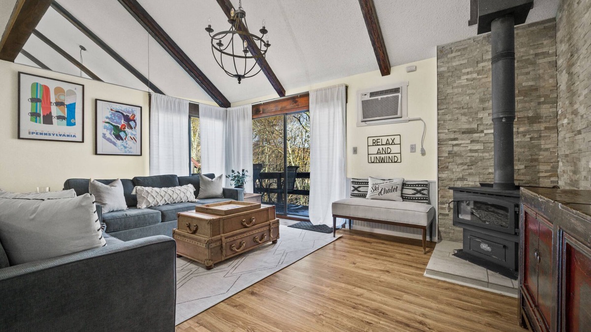 Tannersville House | ★camelbeach★IndoorPool★SmartHome★PET Friendly