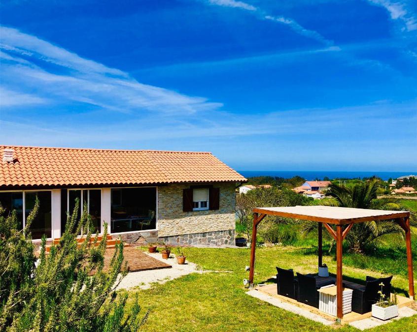 Albuerne House | CAMELIA Casina Rural